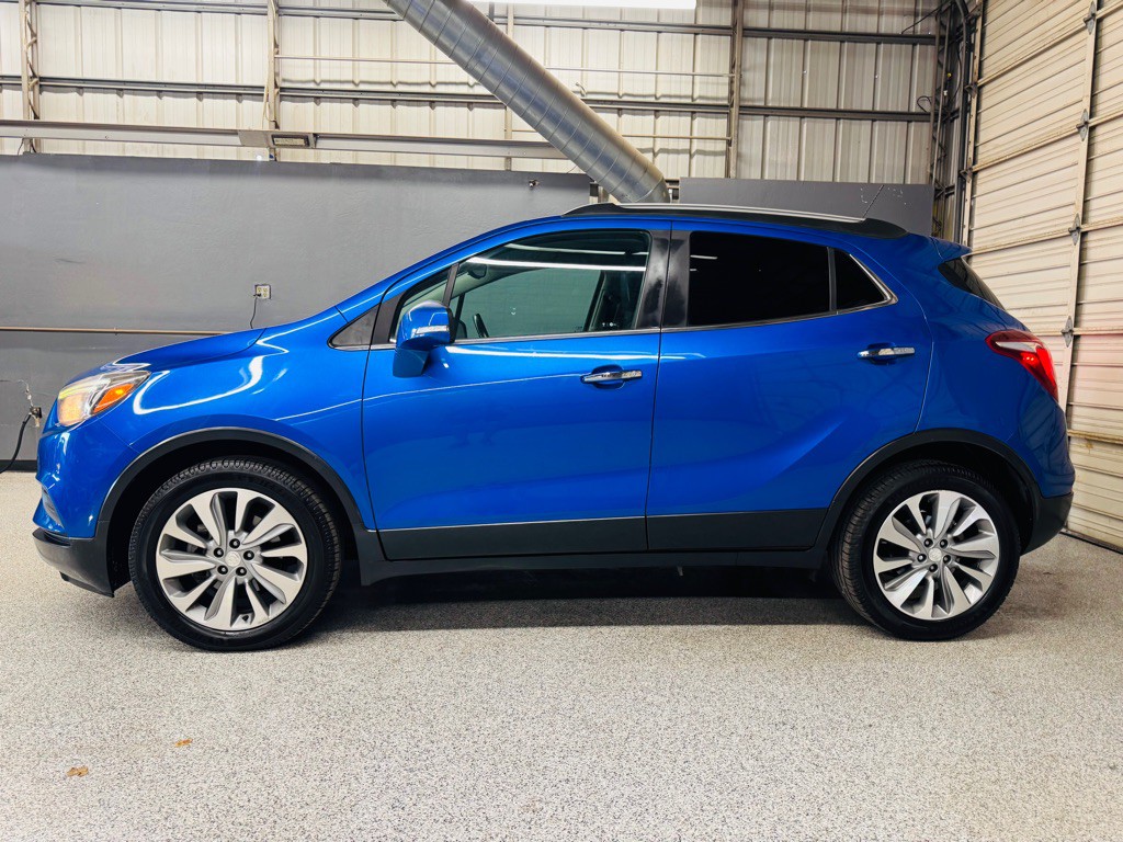 2018 Buick Enclave Image 2