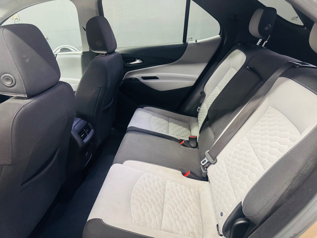 2018 Chevrolet Equinox Image 8