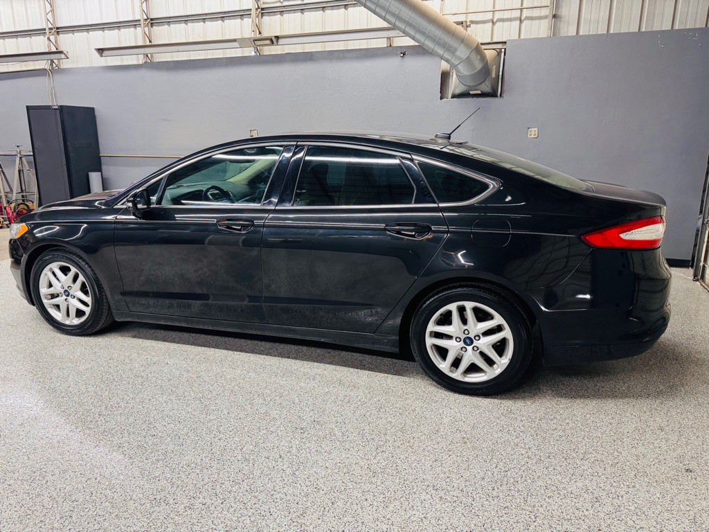 2015 Ford Fusion Image 3