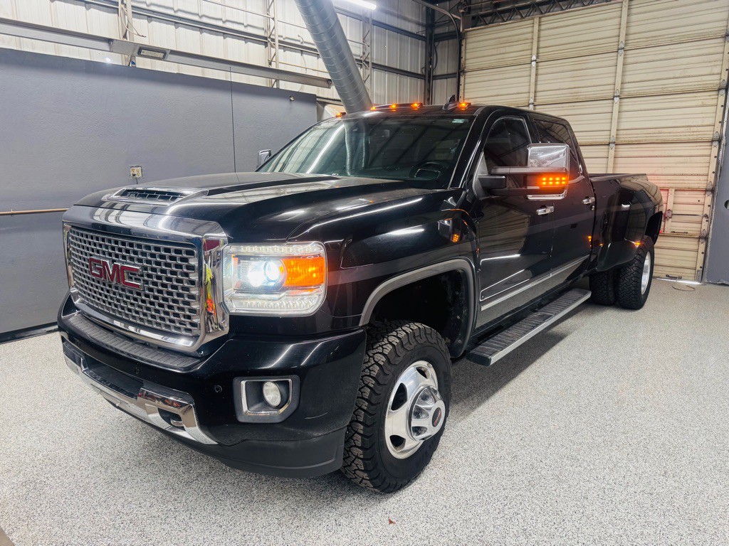 2017 GMC Sierra 3500 Image 1
