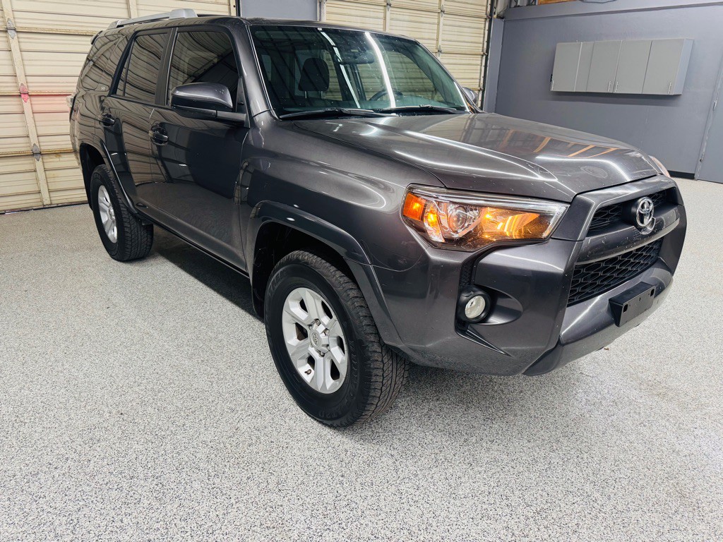 2016 Toyota 4Runner Image 4