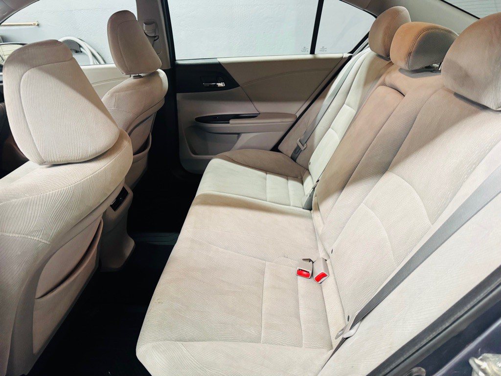 2013 Honda Accord Image 8
