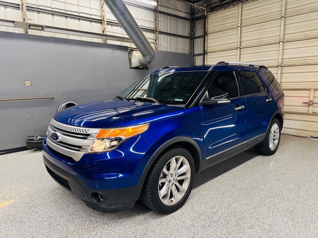 2014 Ford Explorer Image 1