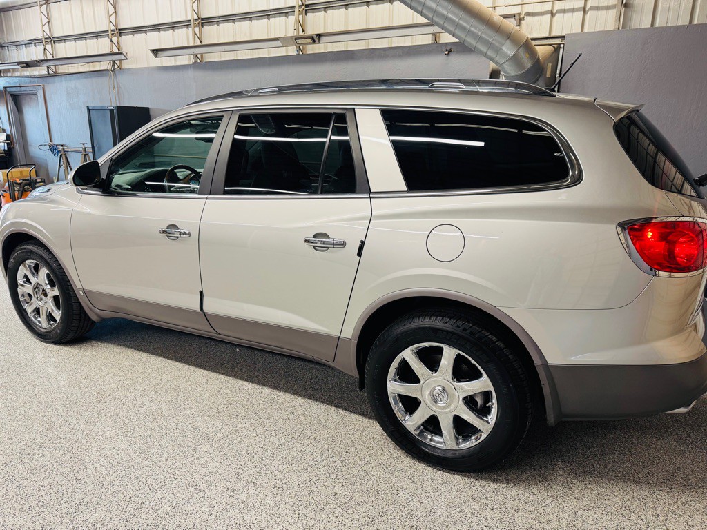 2008 Buick Enclave Image 3