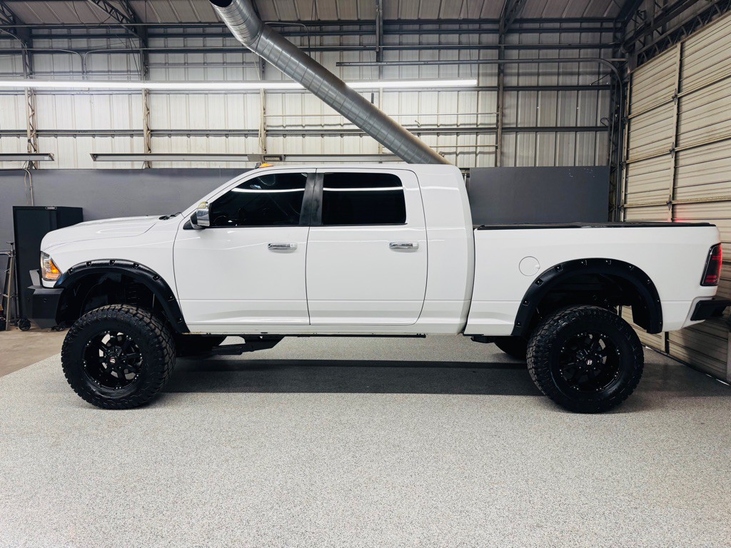 2017 RAM 2500 Image 2