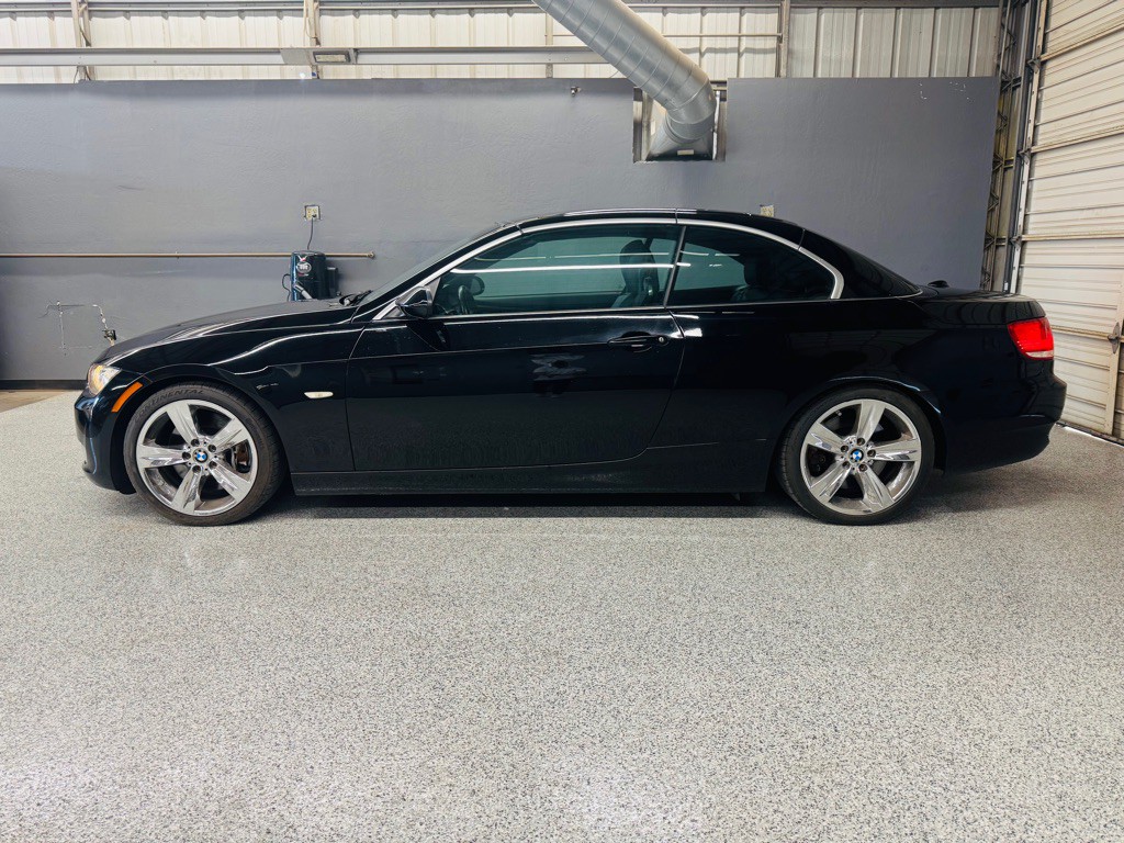 2008 BMW 3 Series Image 2