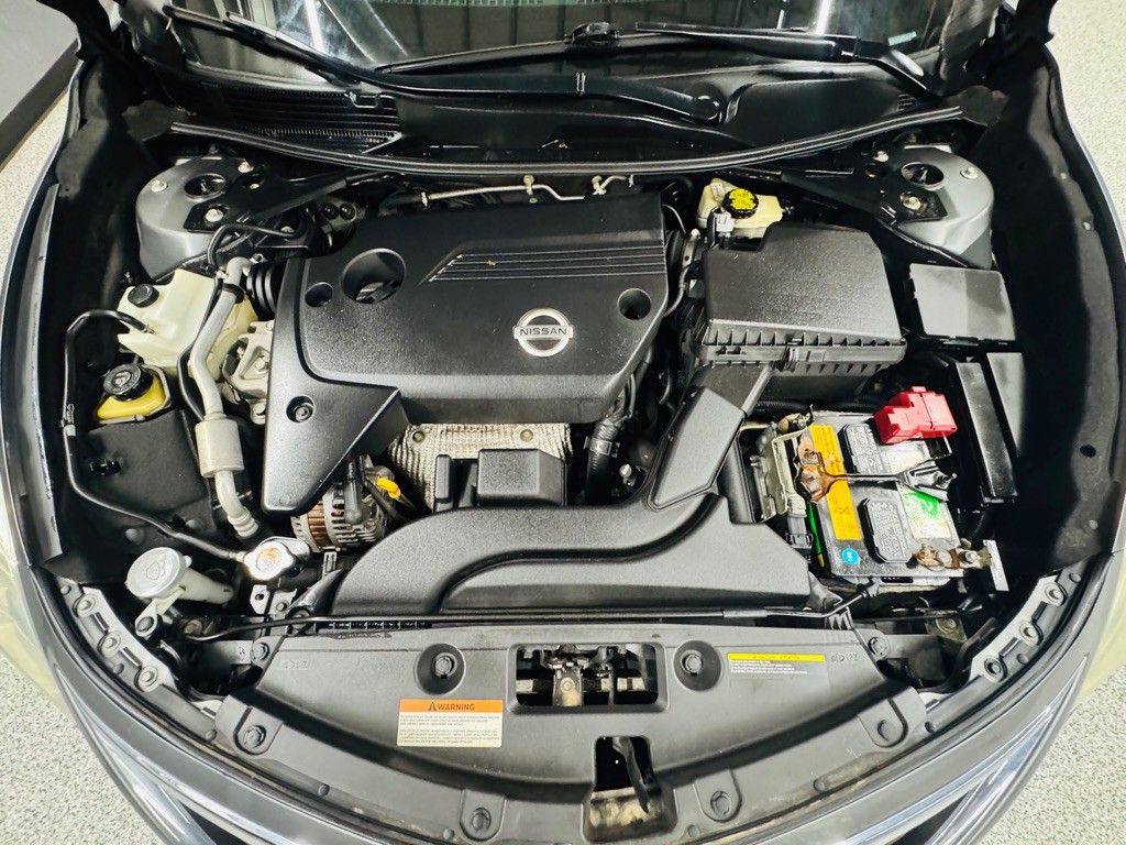 2015 Nissan Altima Image 6