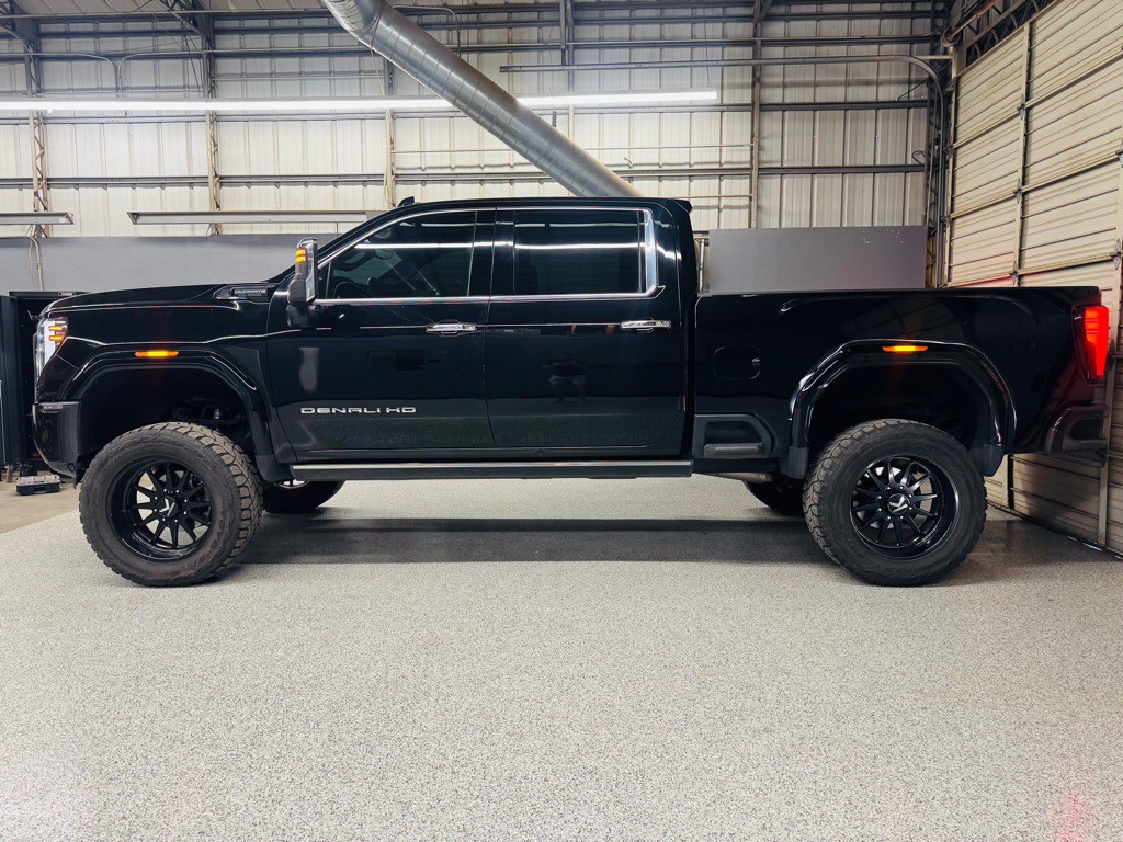 2024 GMC Sierra 3500 Image 2