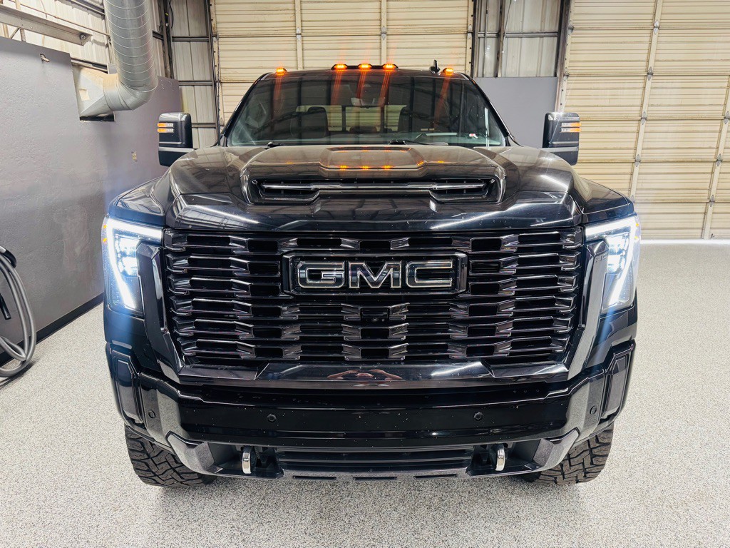 2024 GMC Sierra 3500 Image 4