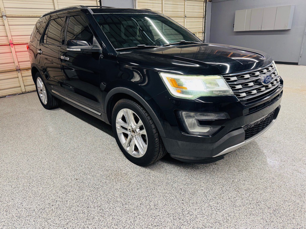 2017 Ford Explorer Image 4