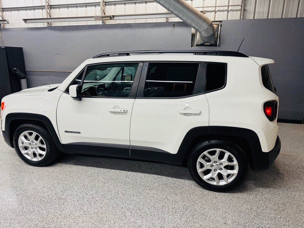 2017 Jeep Renegade Image 3