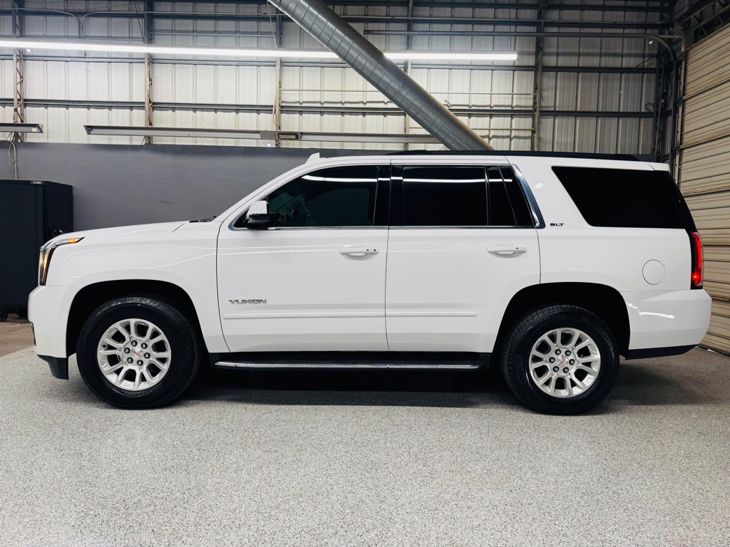 2020 GMC Yukon Image 2