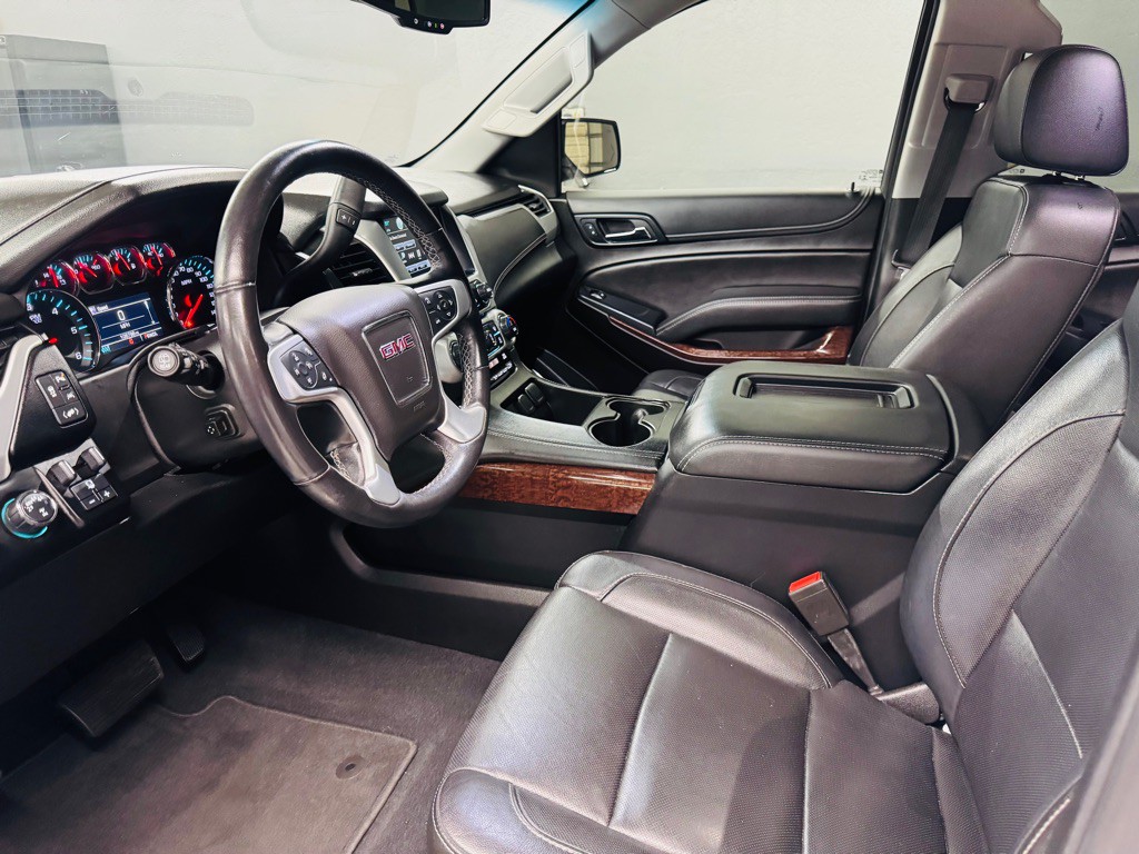 2020 GMC Yukon Image 7