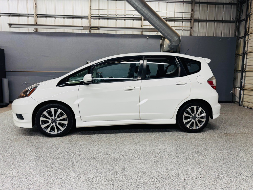 2013 Honda Fit Image 2
