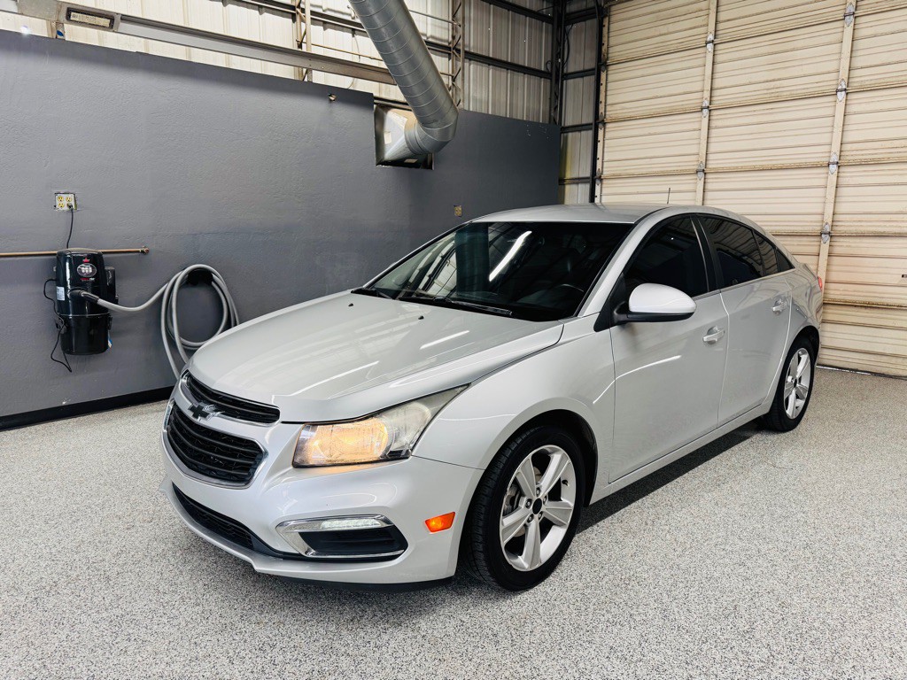2016 Chevrolet Cruze Image 1