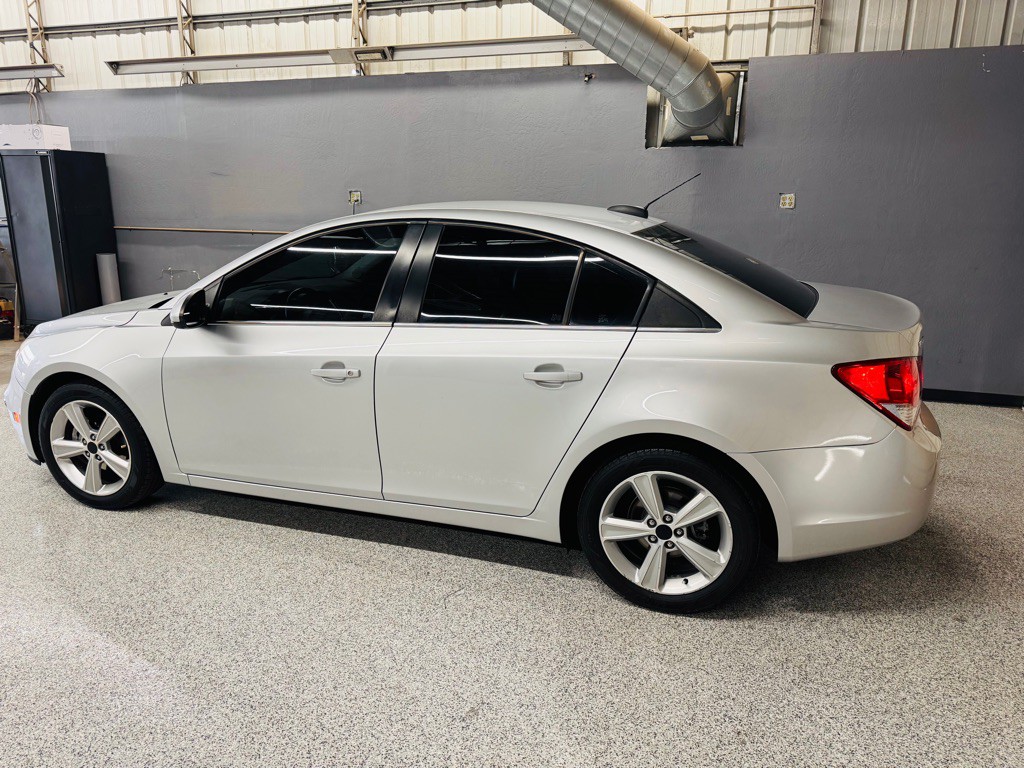 2016 Chevrolet Cruze Image 3