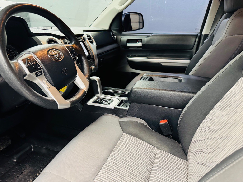 2017 Toyota Tundra Image 7