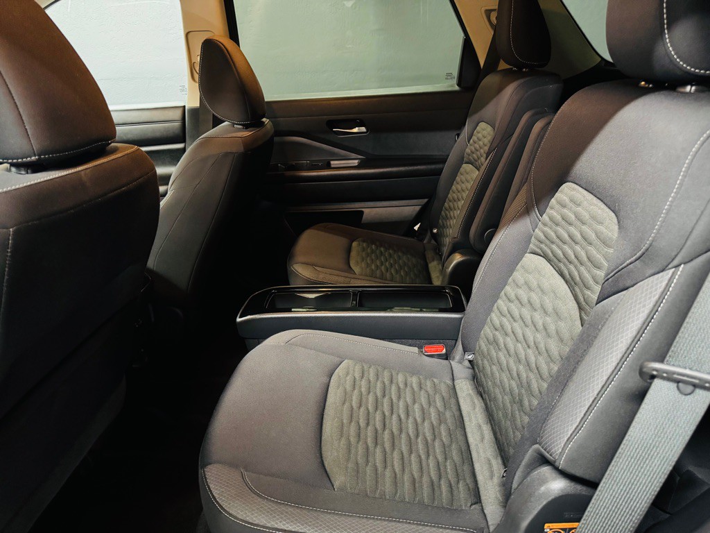 2022 Nissan Pathfinder Image 8