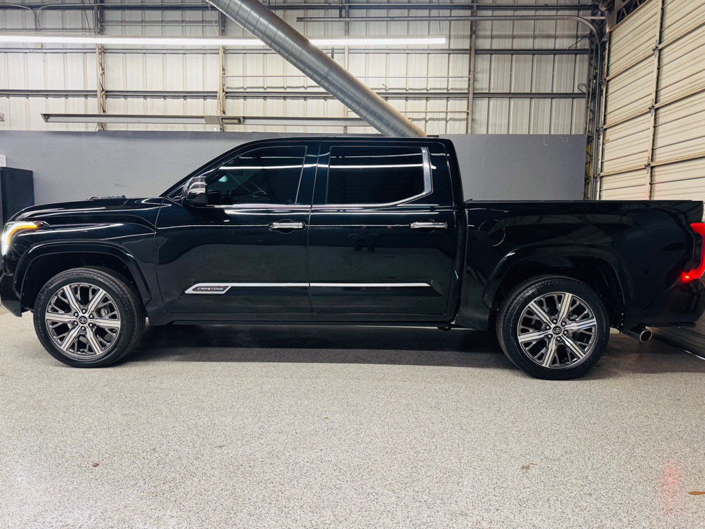 2023 Toyota Tundra Image 2