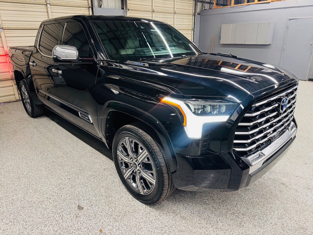 2023 Toyota Tundra Image 5