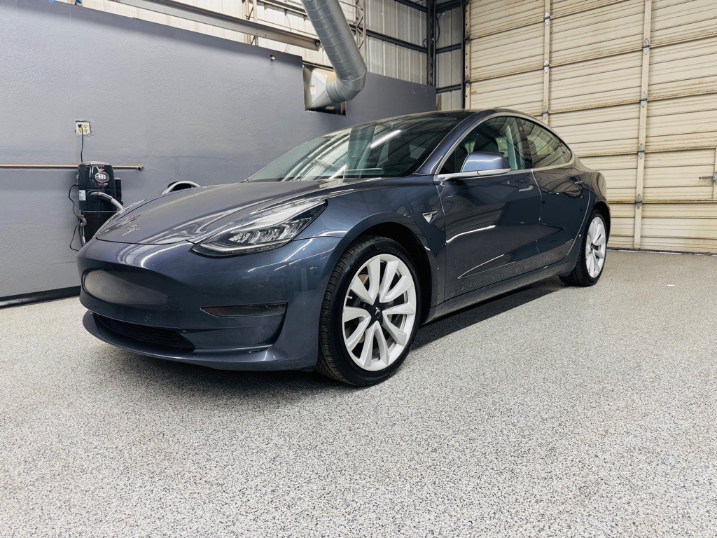 2020 Tesla Model 3 Image 1