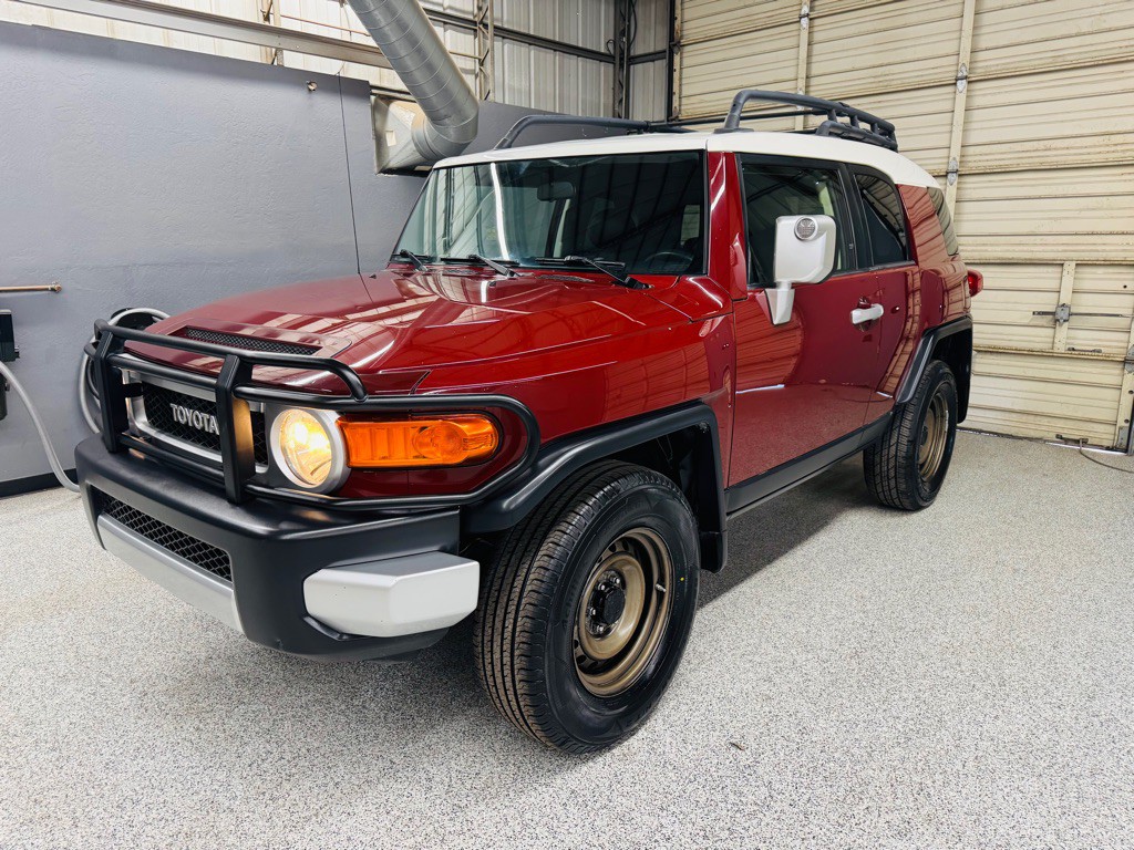 2008 Toyota FJ Cruiser Image 1