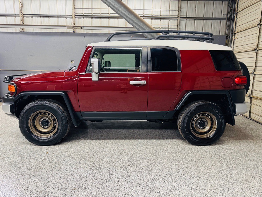 2008 Toyota FJ Cruiser Image 2