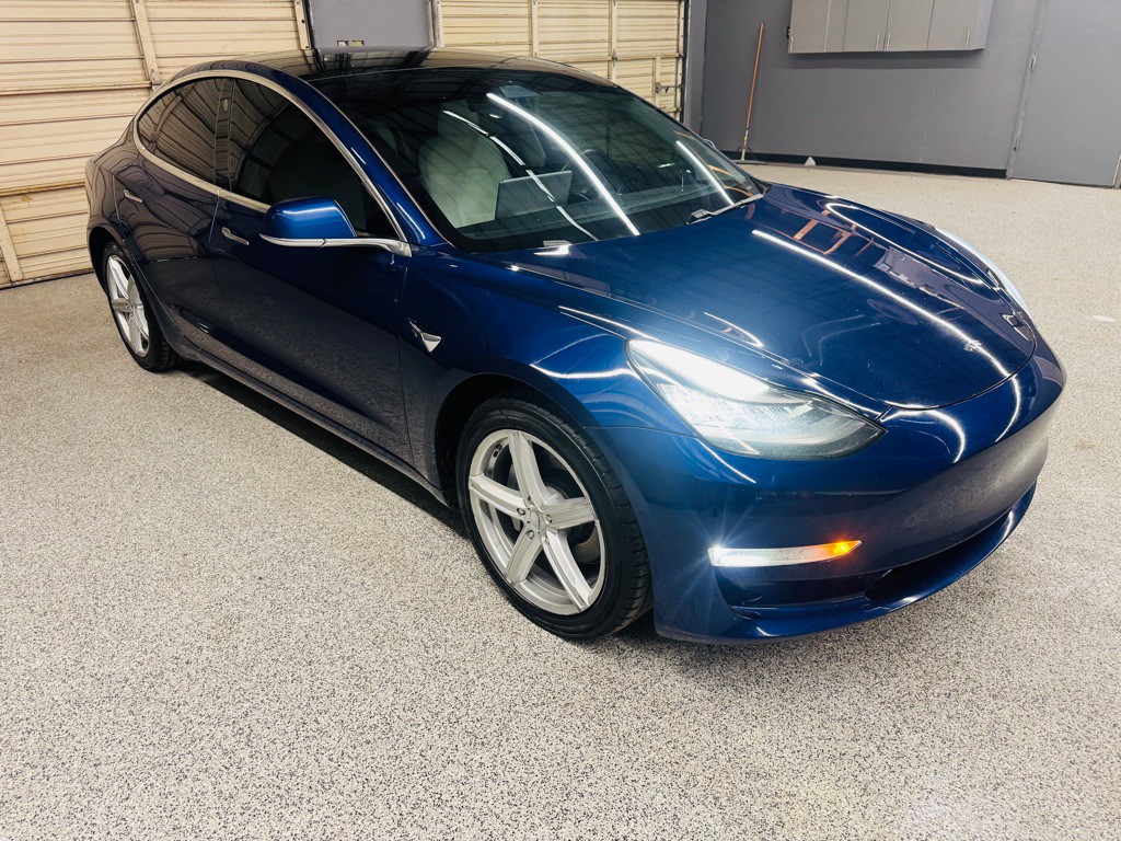 2020 Tesla Model 3 Image 4