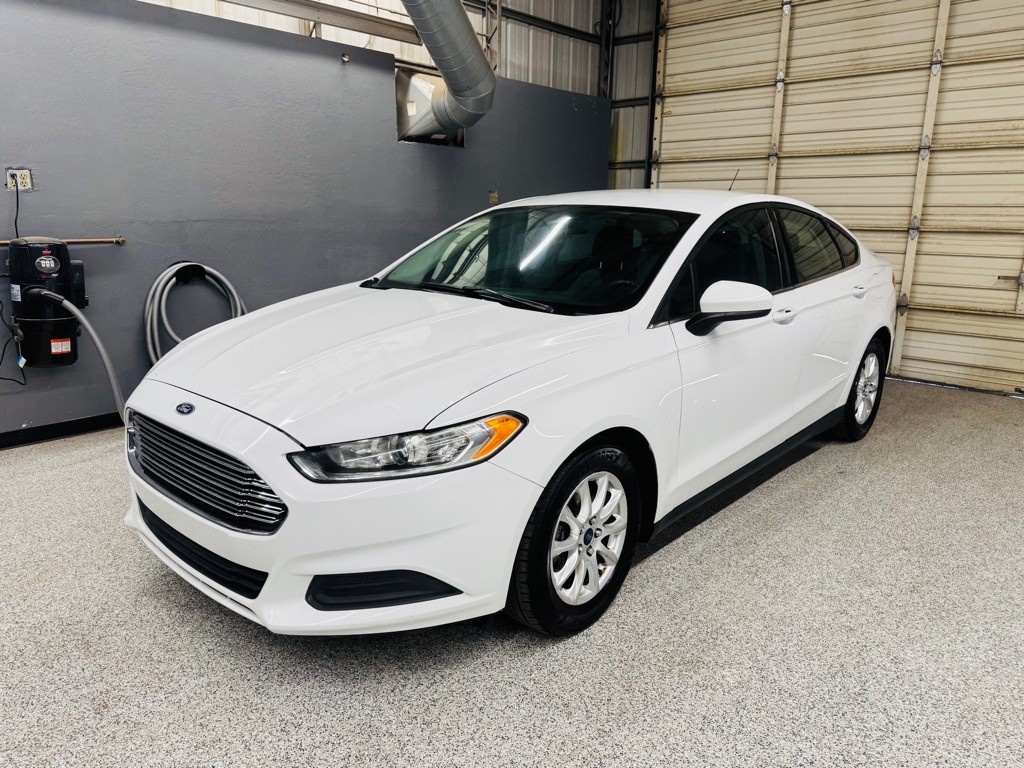 2016 Ford Fusion Image 1