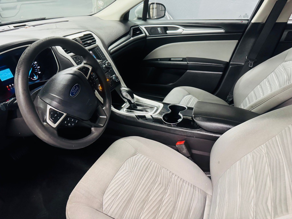 2016 Ford Fusion Image 7