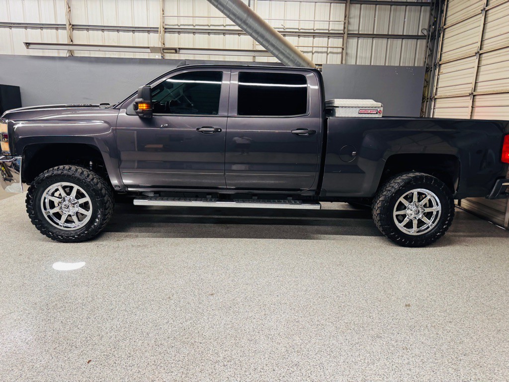 2016 Chevrolet Silverado 1500 Image 2