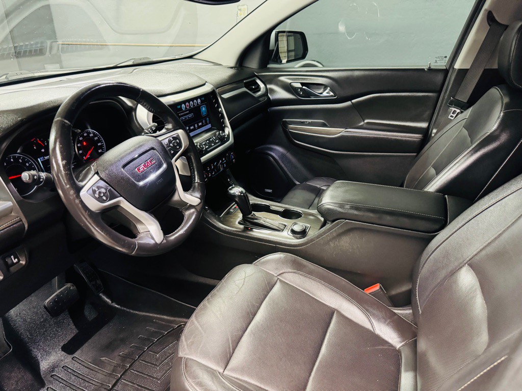 2017 GMC Acadia Image 7