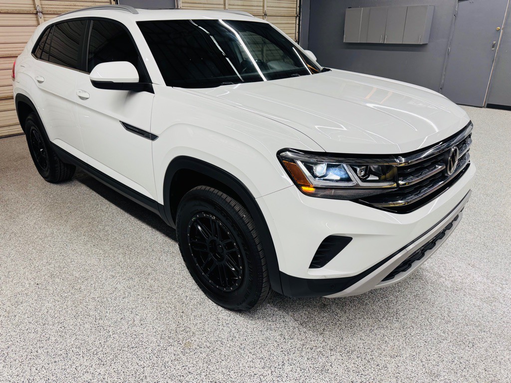 2020 Volkswagen Atlas Cross Sport Image 4