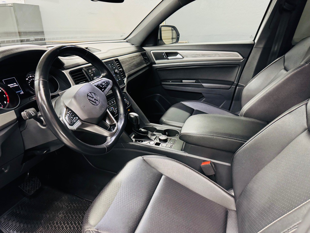 2020 Volkswagen Atlas Cross Sport Image 7