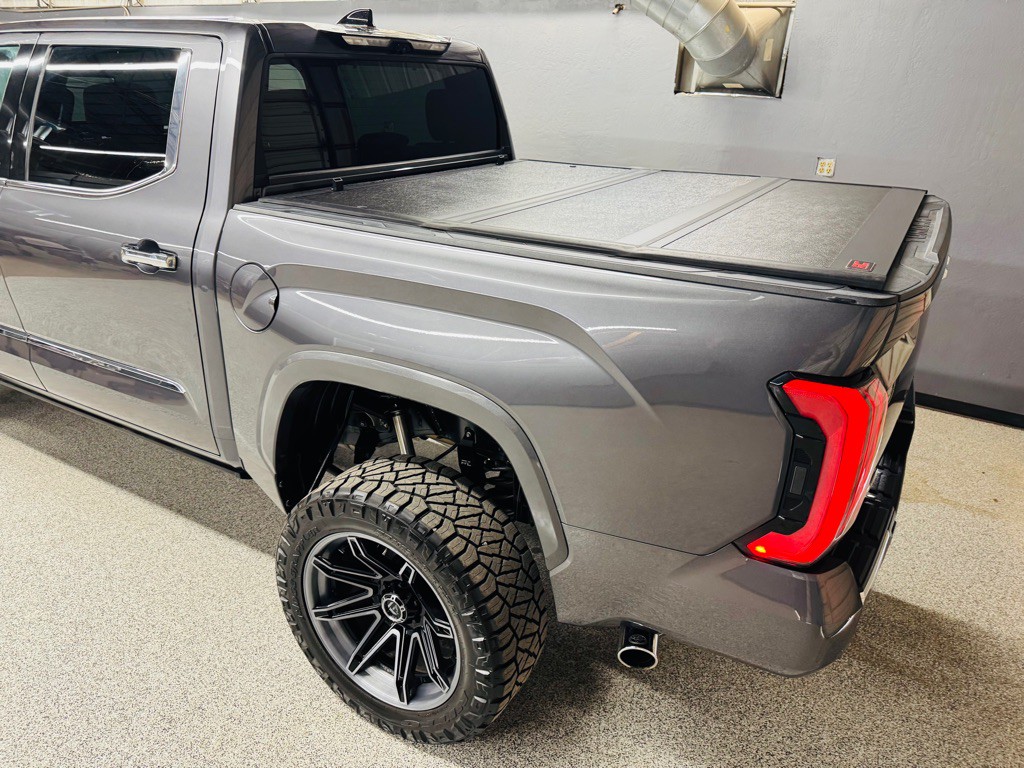 2023 Toyota Tundra Image 6