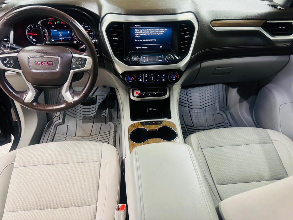 2020 GMC Acadia Image 6
