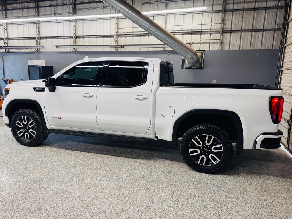 2023 GMC Sierra 1500 Image 3