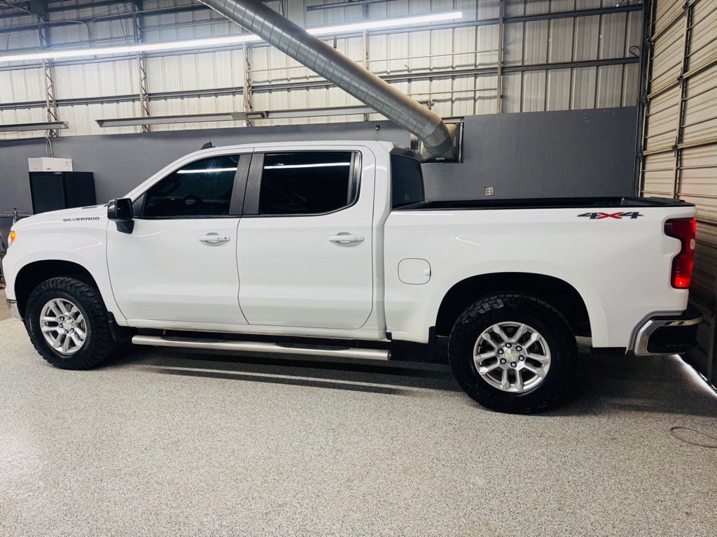 2024 Chevrolet Silverado 1500 Image 3