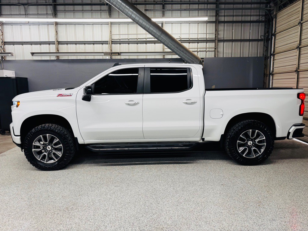 2021 Chevrolet Silverado 1500 Image 2