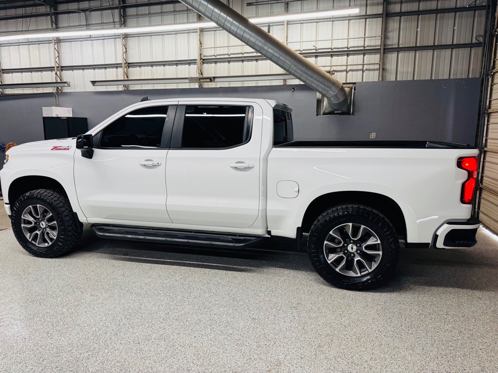 2021 Chevrolet Silverado 1500 Image 3