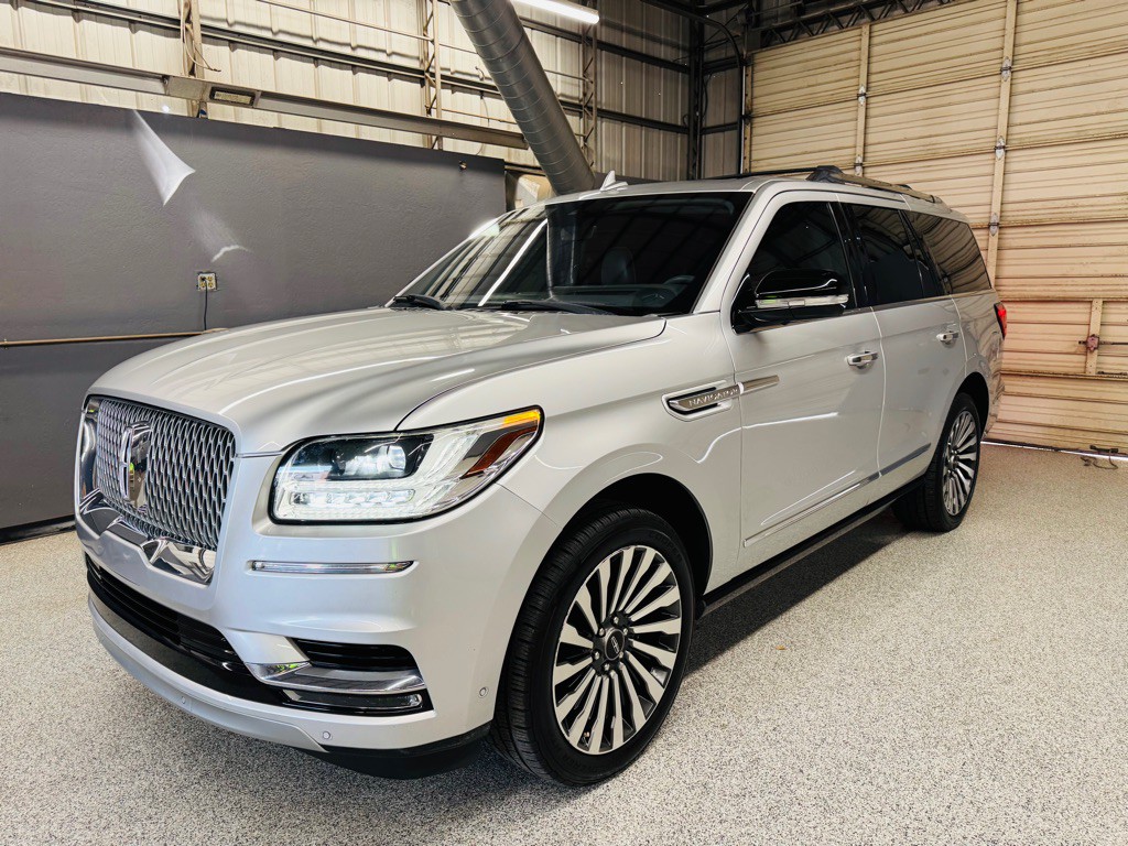 2019 Lincoln Navigator Image 1
