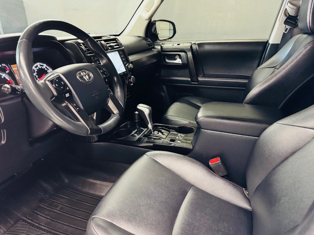 2020 Toyota 4Runner Image 7