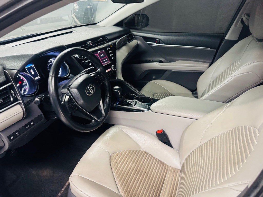 2018 Toyota Camry Image 7