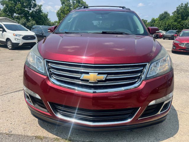 2017 Chevrolet Traverse Image 2