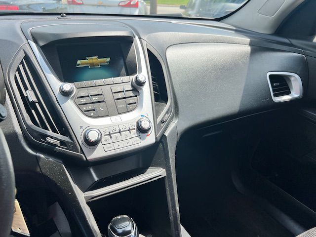 2017 Chevrolet Equinox Image 12