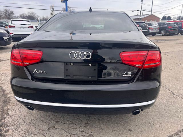 2011 Audi A8 Image 5