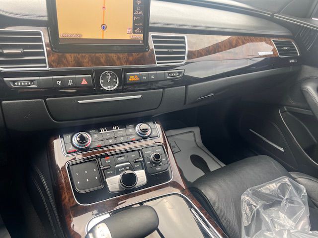2011 Audi A8 Image 14