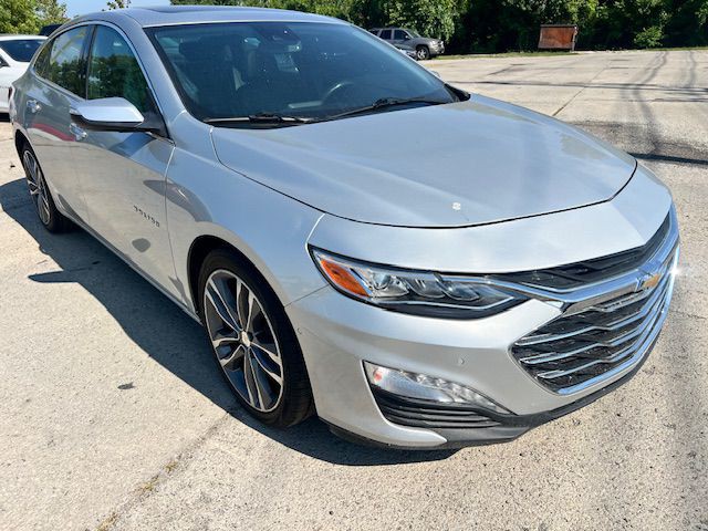 2019 Chevrolet Malibu Image 3