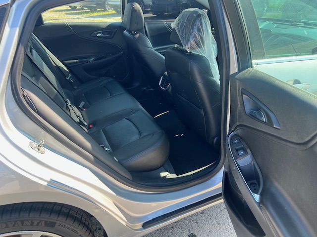 2019 Chevrolet Malibu Image 12