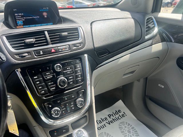 2016 Buick Enclave Image 11